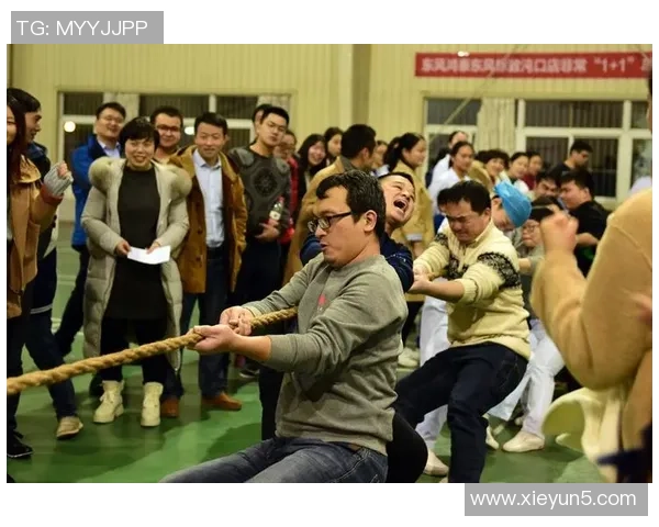 参加足球联赛的热情与挑战如何激发年轻人的团队精神与竞技能力