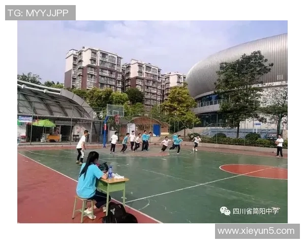 大学生篮球队训练内容全面解析提升球技与团队协作能力的有效方法